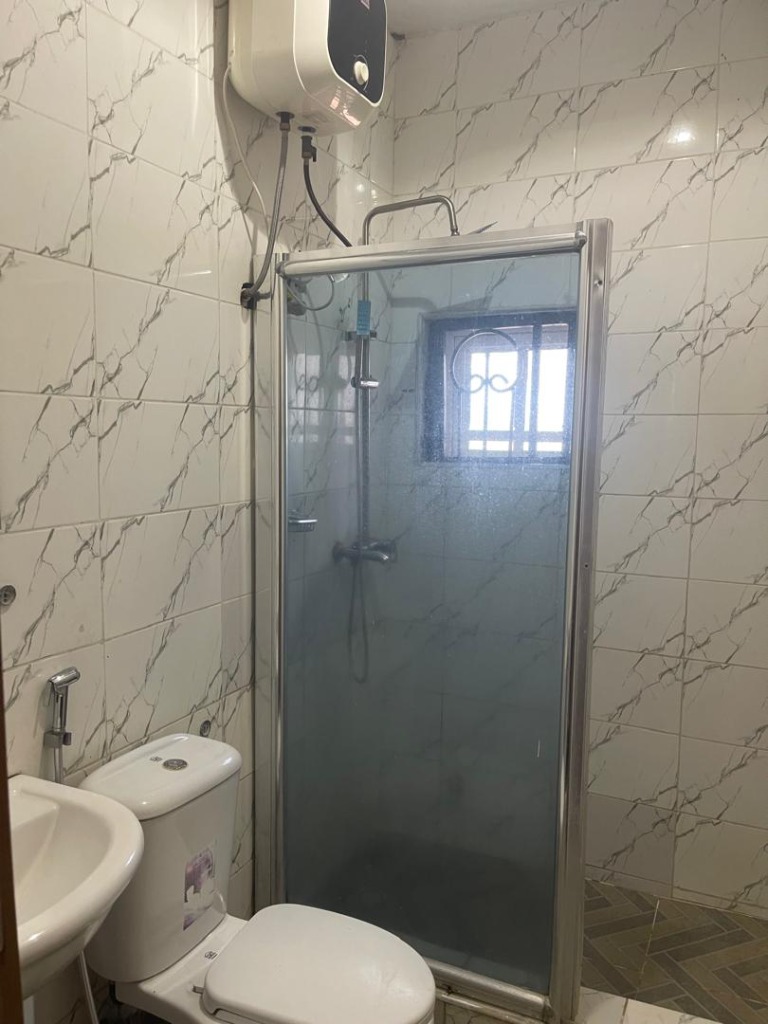 Executive Room Ensuite Bathroom with Water Heater and Shower