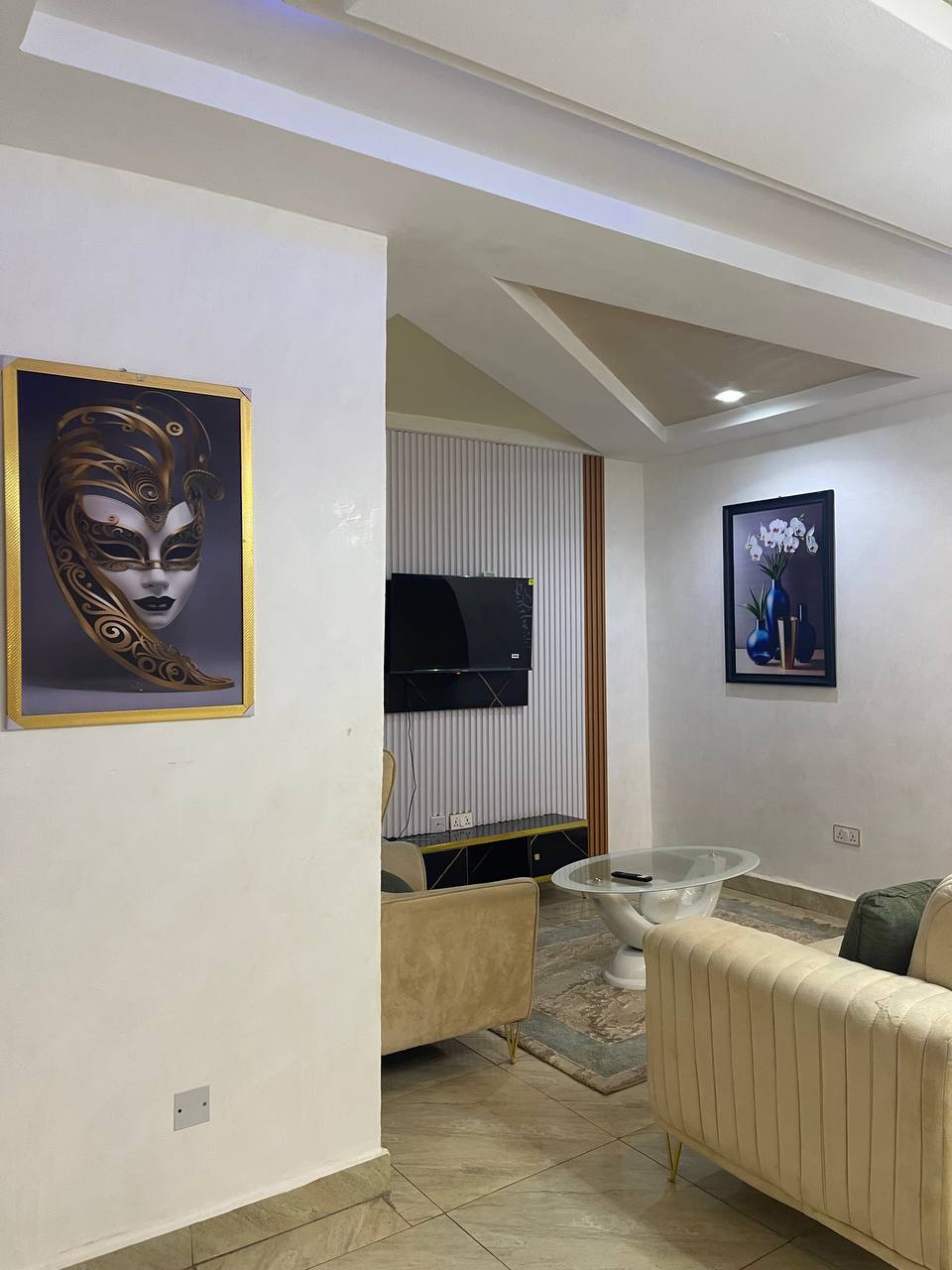 Luxury Retreat Apartment Lounge