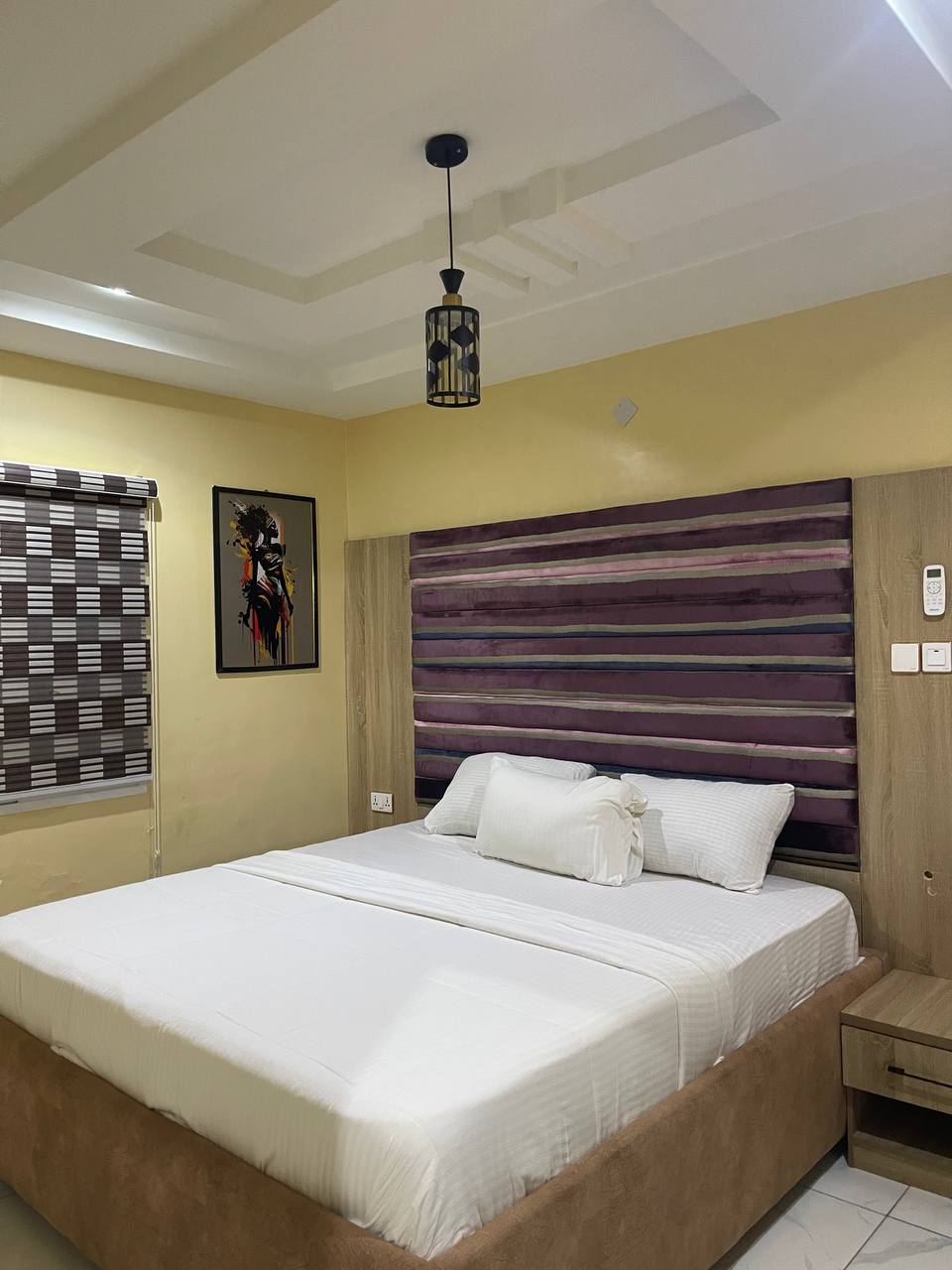 Golden Nest Room Ambience