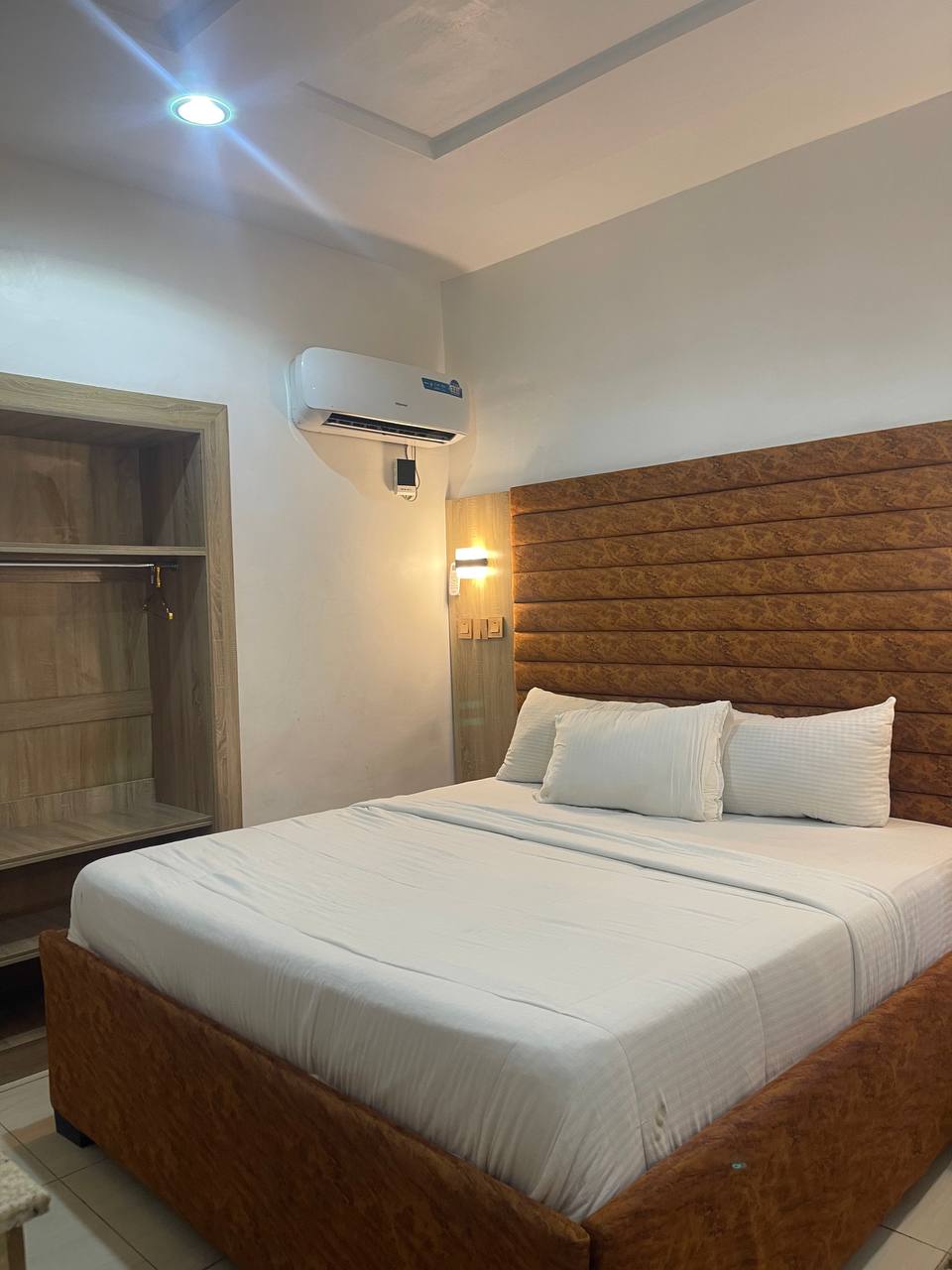 Love Night Room Suite Interior